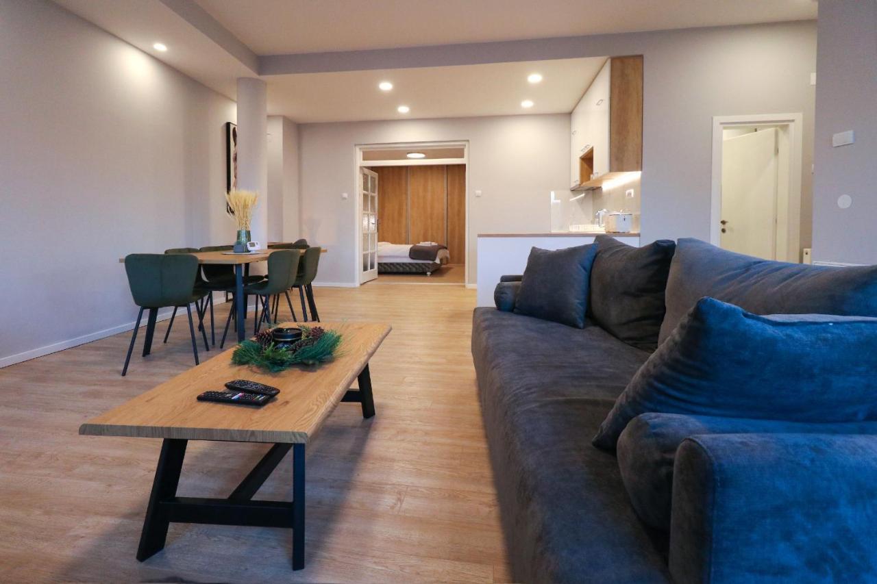 Apartamento Heart Of Nis Lux Exterior foto