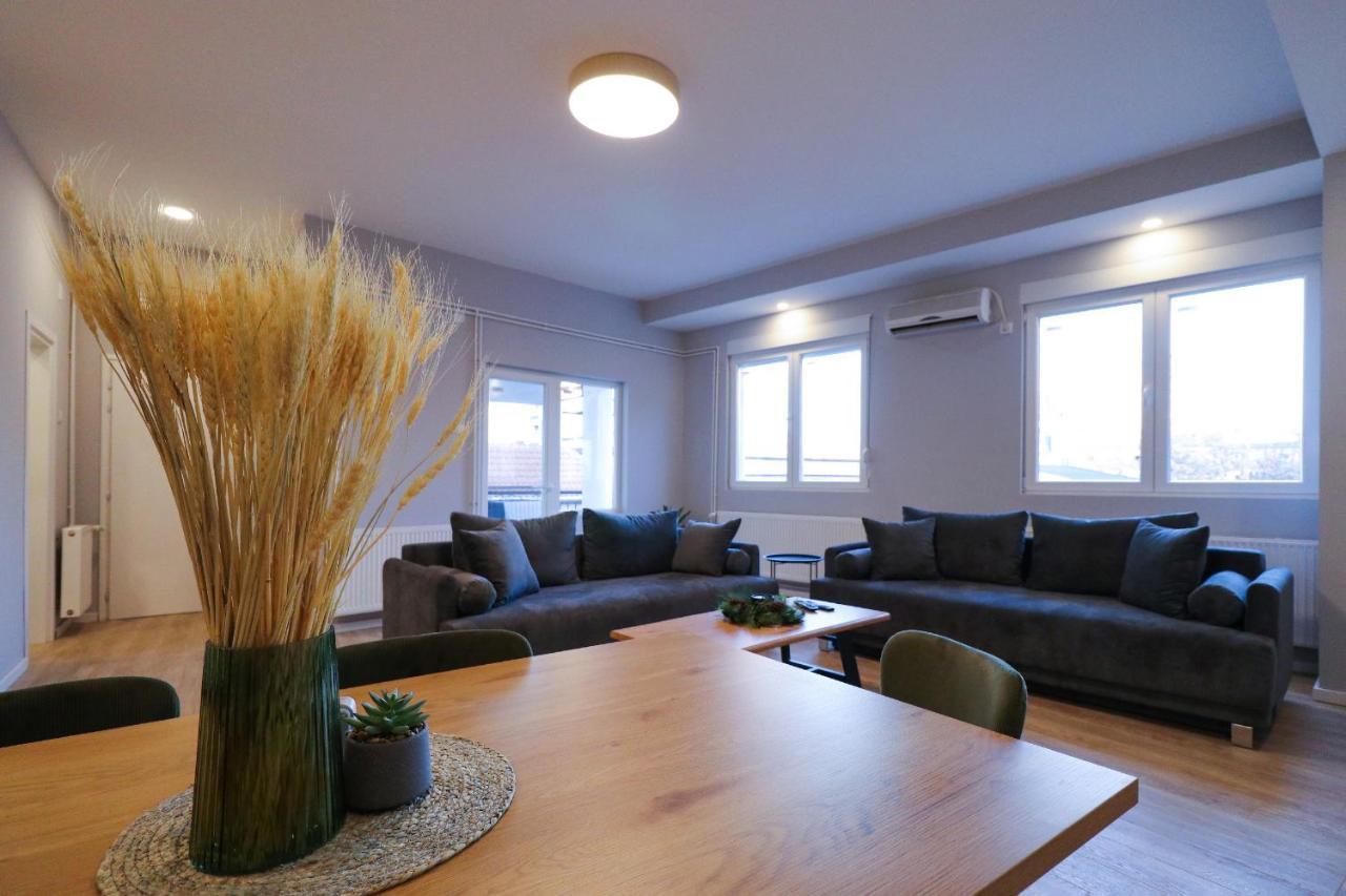 Apartamento Heart Of Nis Lux Exterior foto