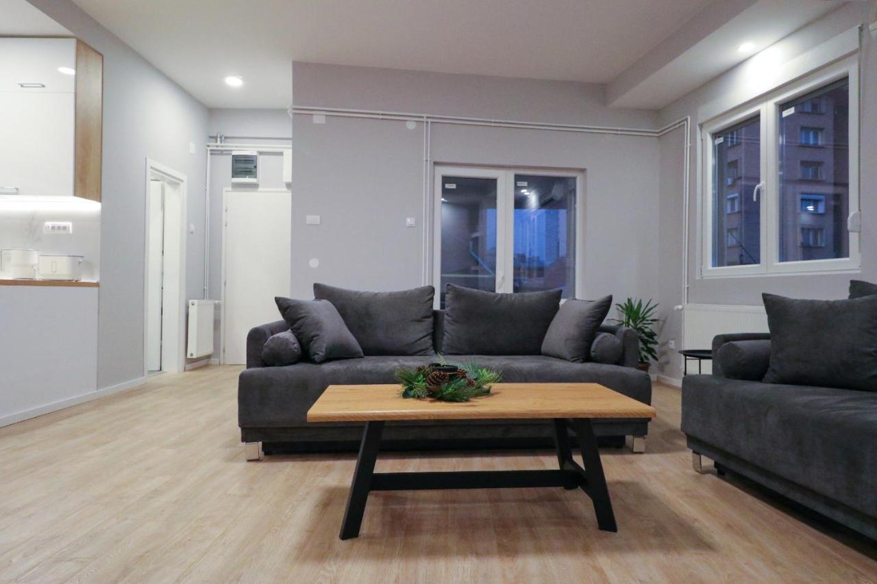 Apartamento Heart Of Nis Lux Exterior foto