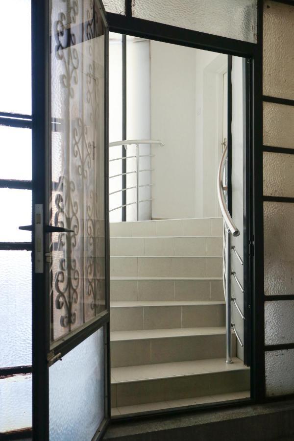 Apartamento Heart Of Nis Lux Exterior foto